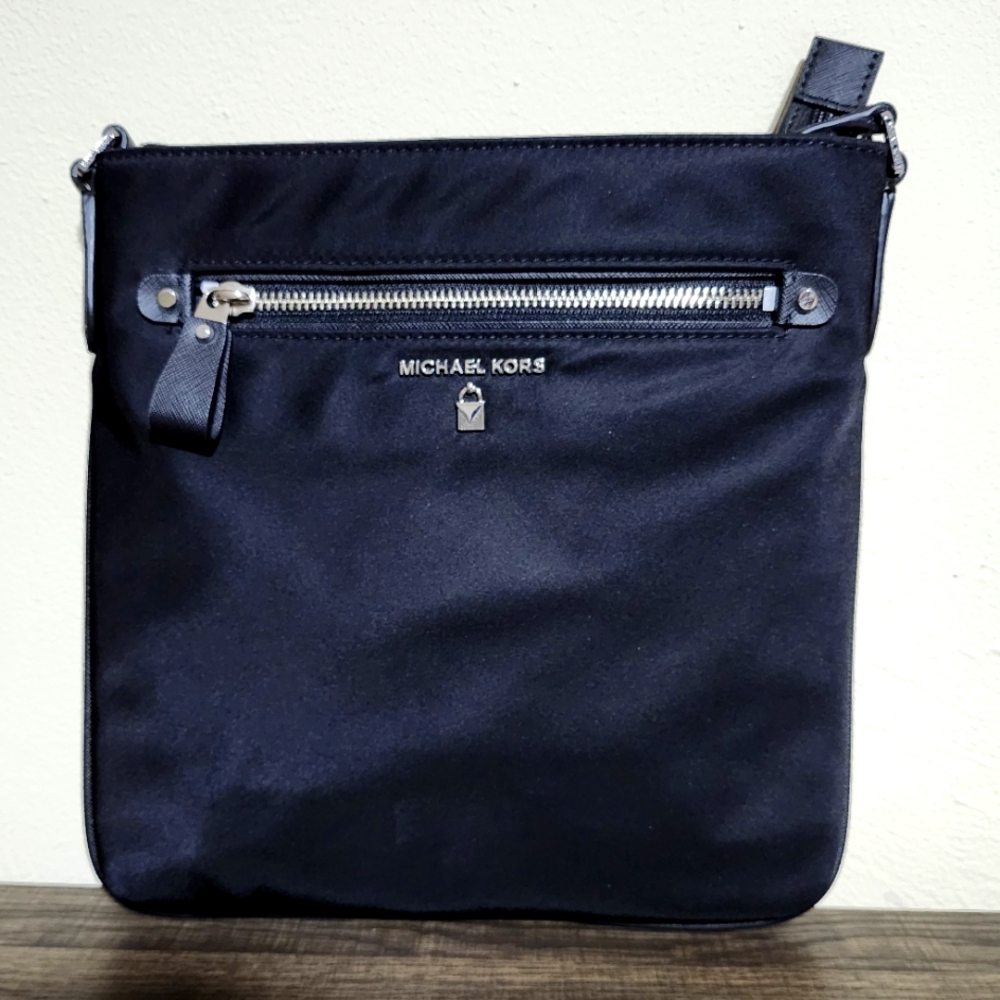 Michael Kors Black kelsey Nylon Bag